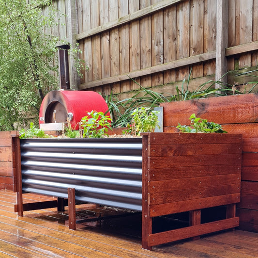 Kitsune-Fox Wicking Planter Box