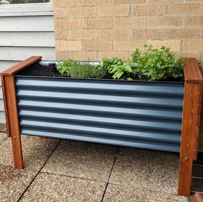 Kitsune-Fox Wicking Planter Box